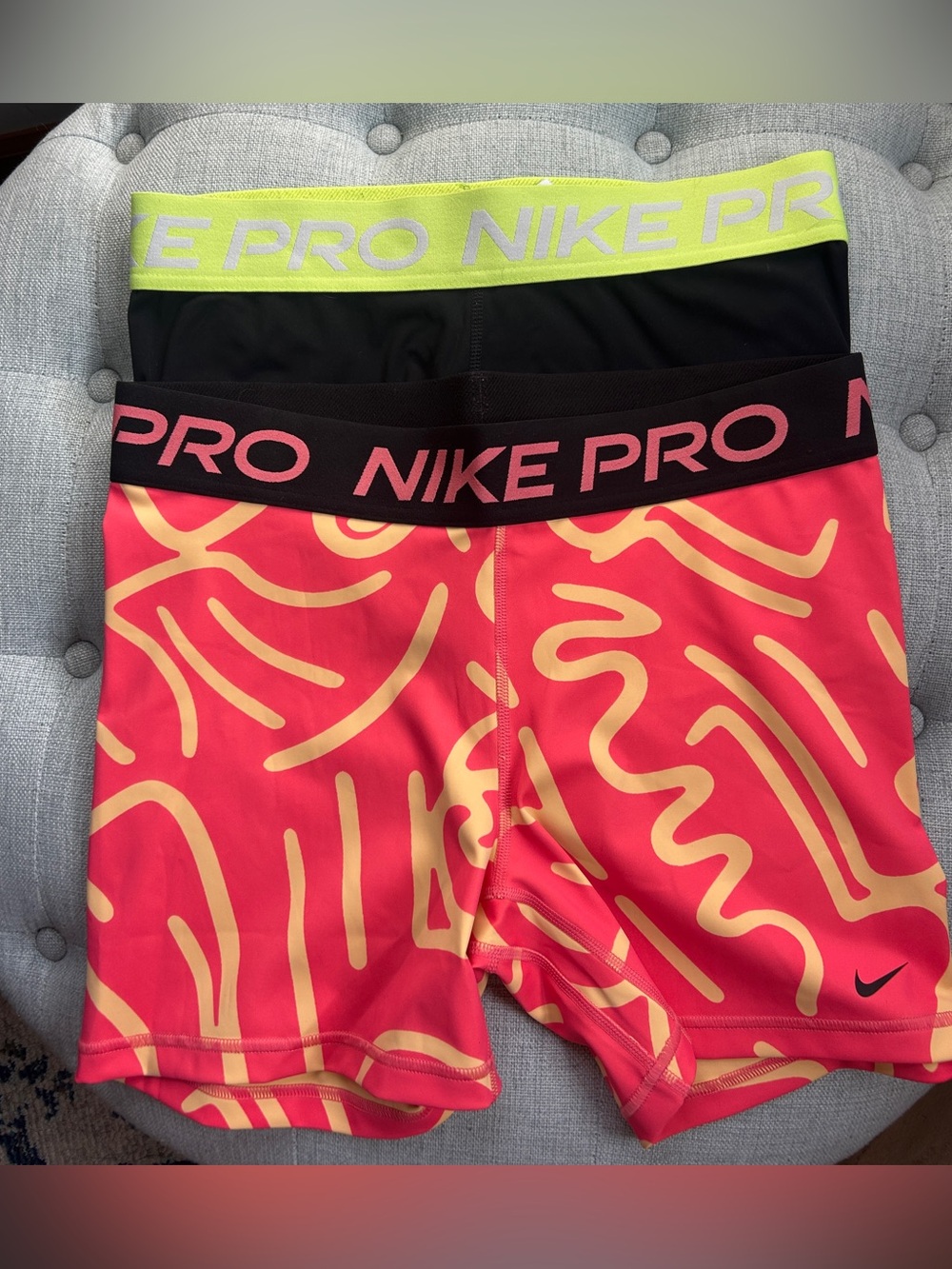Nike Pro Women’s Size Large Dri-FIT Compression Shorts 2 Pair Bundle